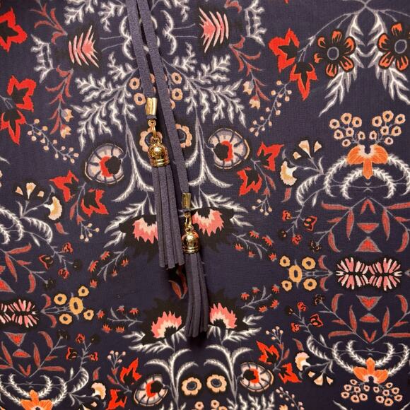 Vince Camuto Floral Chiffon Bell Sleeve Shift Dress Size 4 Notched V Neck - Picture 5 of 9